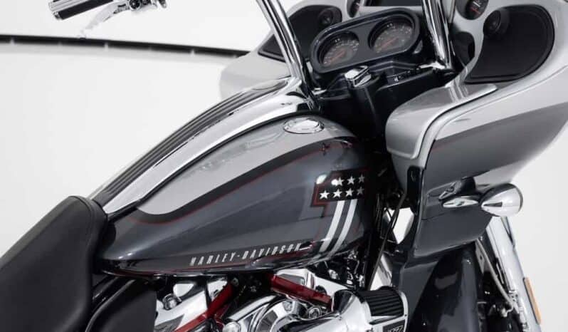 
								HARLEY-DAVIDSON Cvo Road Glide 117 (Fltrxse) 2019 full									