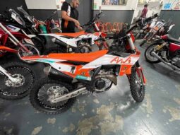 
										KTM 450 Sx-F 2023 full									