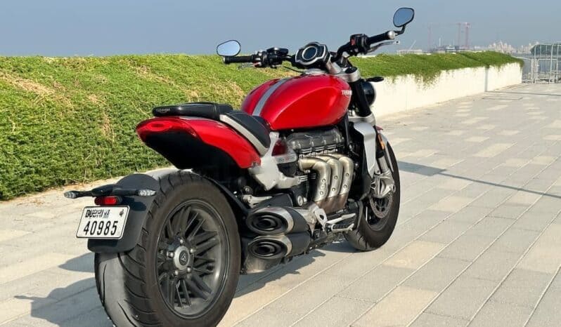 
								TRIUMPH Rocket 3 R 2021 full									