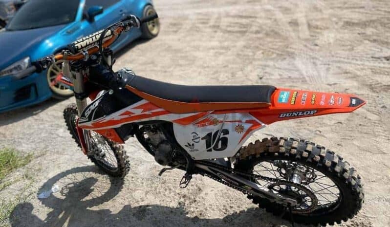 
								KTM 250 Sx-F 2017 full									