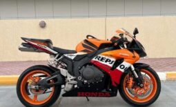 
										HONDA Cbr1000Rr Repsol 2007 full									