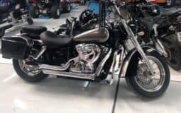 HONDA Vt750C2 Shadow Custom 2006