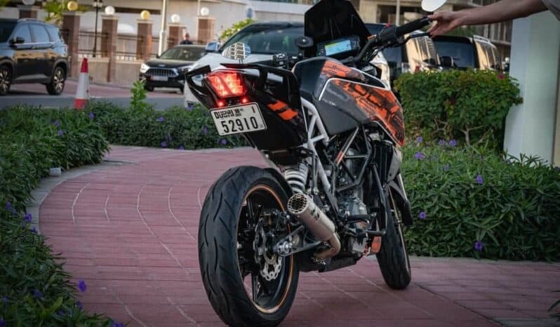 
								KTM 390 Duke 2022 full									