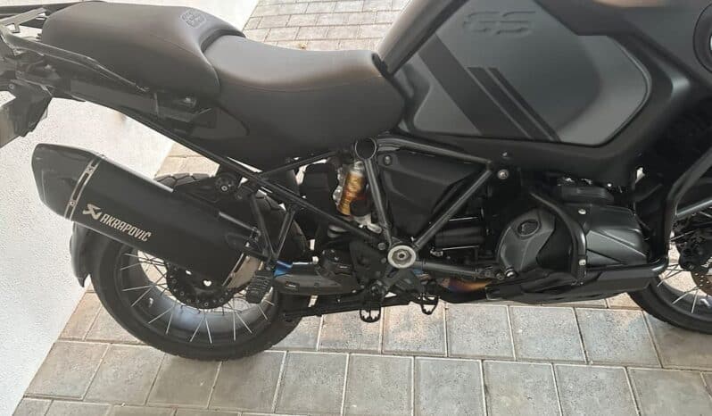 
								BMW R 1250 Gs 2023 full									