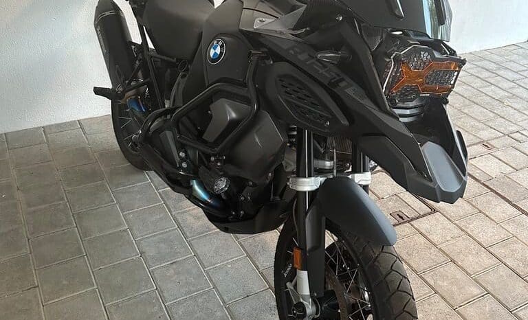 
								BMW R 1250 Gs 2023 full									