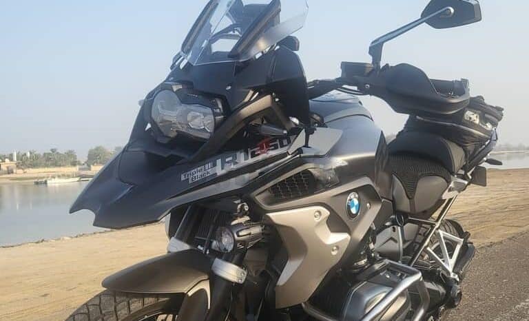 
								BMW R 1250 Gs 2022 full									