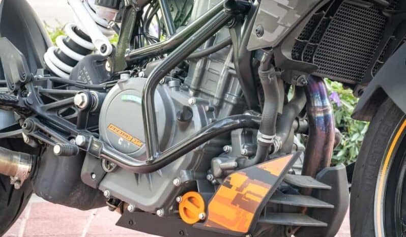 
								KTM 390 Duke 2022 full									