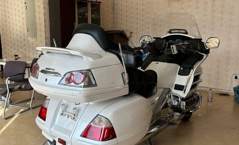 
								HONDA Goldwing (Gl1800) 2008 full									