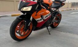 
										HONDA Cbr1000Rr Repsol 2007 full									