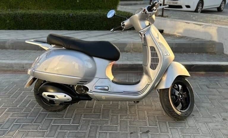 
								VESPA Gt200 2006 full									