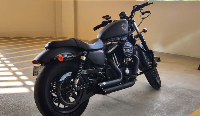 HARLEY-DAVIDSON Iron 883 (Xl883N) 2013