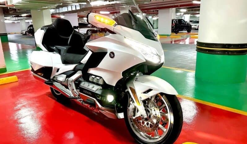 
								HONDA Goldwing Tour Premium 2023 full									