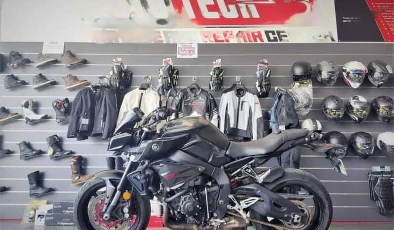 
								YAMAHA Mt-10 (Mt10A) 2016 full									