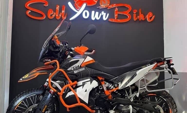 
								KTM 890 Adventure R 2021 full									