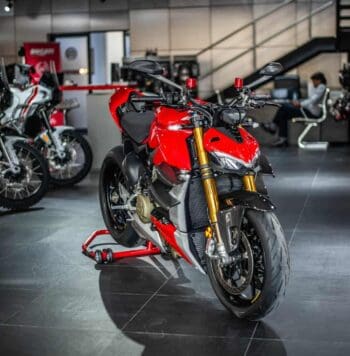 DUCATI Streetfighter V4 S 2021