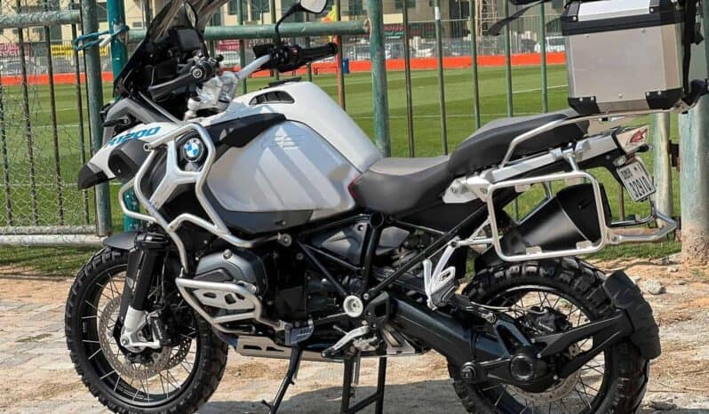 
								BMW R 1200 Gs Adventure 2015 full									