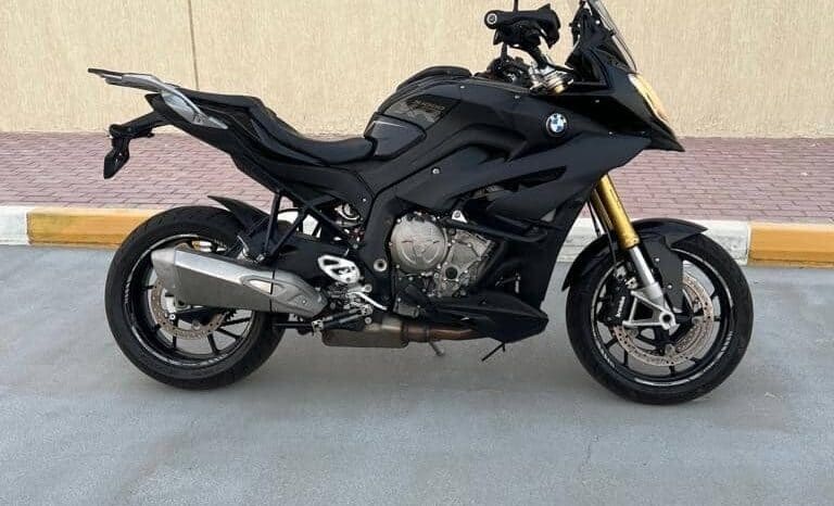 
								BMW S 1000 Xr 2019 full									