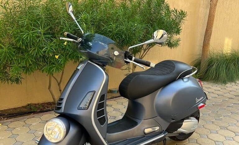 
								VESPA Gtv 300 Sei Giorni 2022 full									