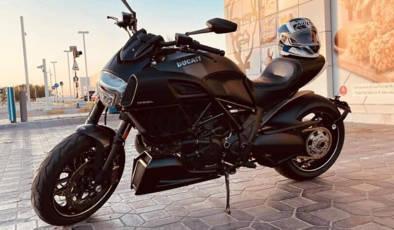 
								DUCATI Diavel 2017 full									