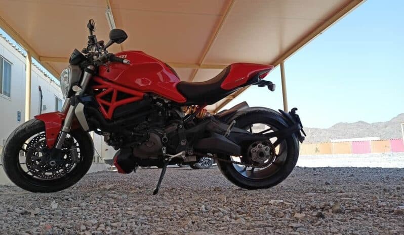 
								DUCATI Monster 1200 R 2016 full									