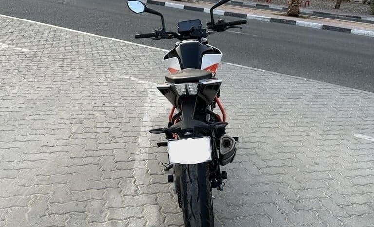 
								KTM 390 Duke 2021 full									