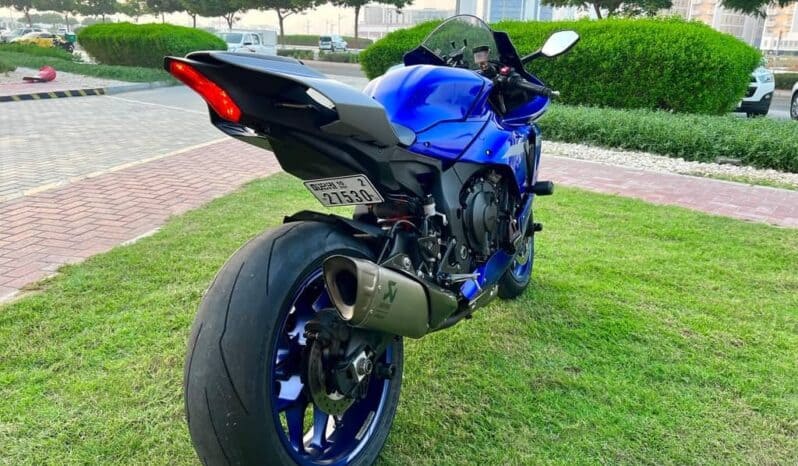 
								YAMAHA Yzf-R1 2020 full									