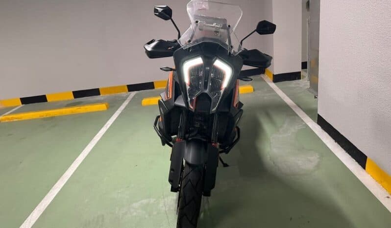 
								KTM 1290 Super Adventure S 2022 full									