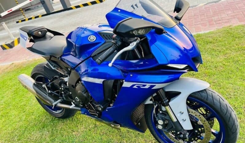 
								YAMAHA Yzf-R1 2020 full									