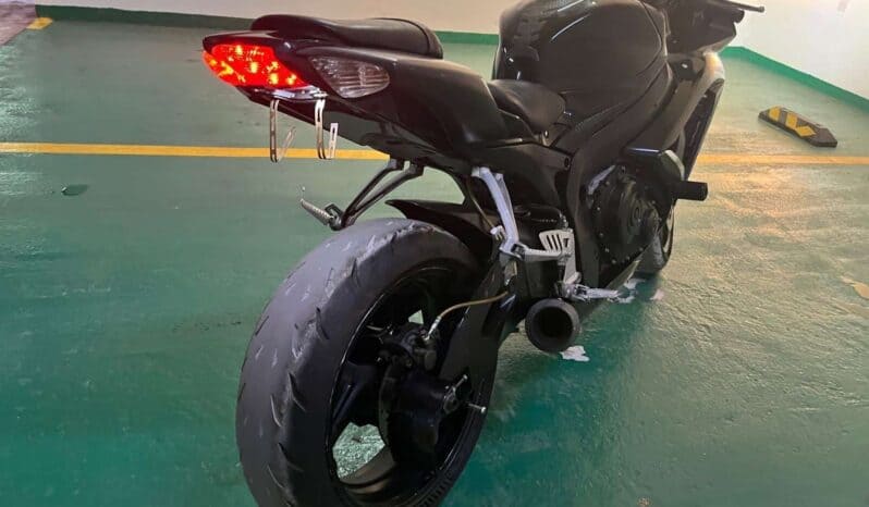 
								SUZUKI Gsx-R600 2010 full									