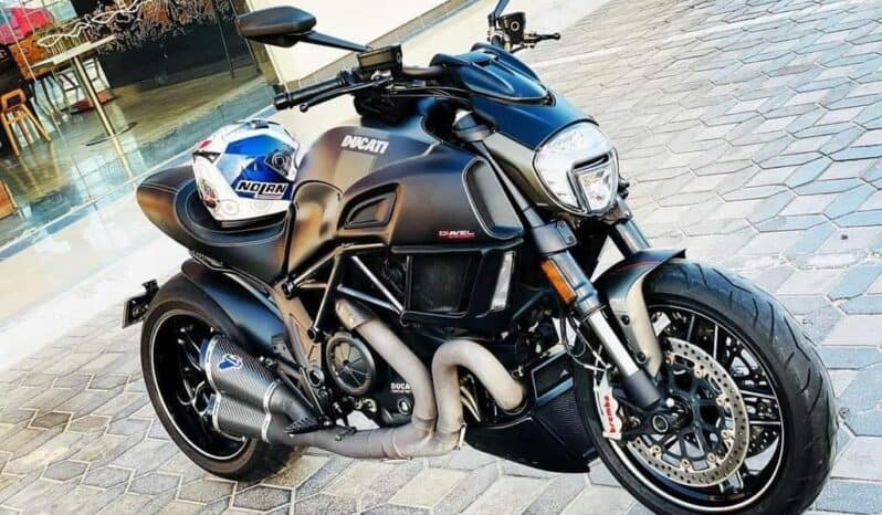 
								DUCATI Diavel 2017 full									