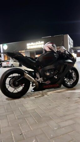 
										HONDA Cbr1000Rr Fireblade 2017 full									