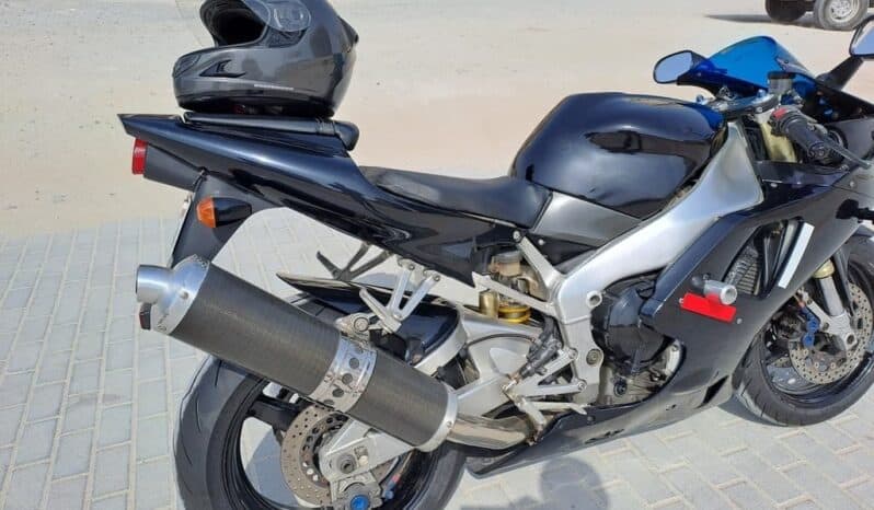 
								YAMAHA Yzf-R1 1999 full									